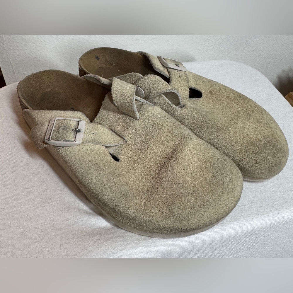 Birkenstock Boston Cream Soft Suede Leather Buckle Clogs Size 37 US Women’s 6.5 - Picture 2 of 14